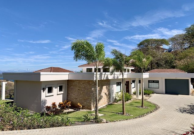 Why should you get into the world of luxury villas in Costa Rica